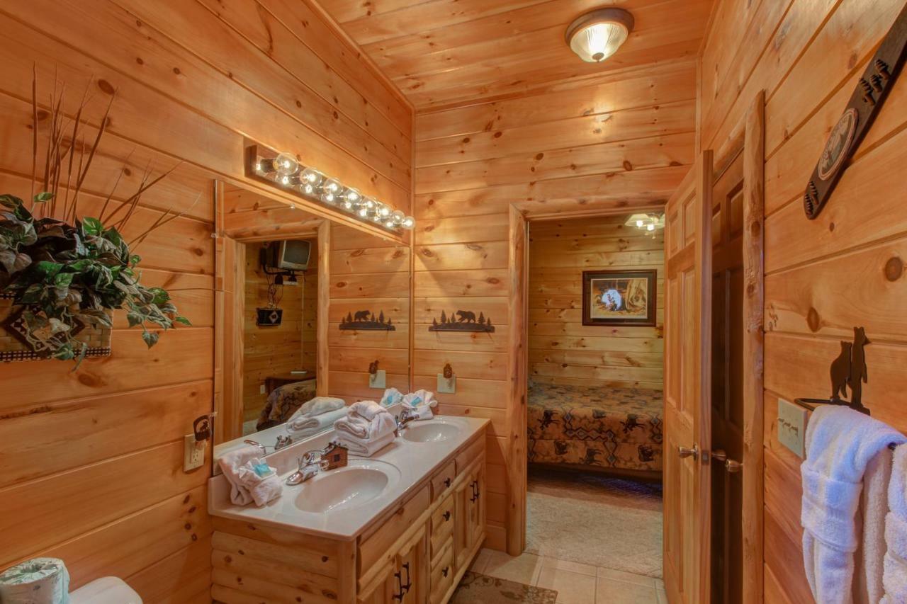 Chief Big Log Villa Hatchertown Ngoại thất bức ảnh