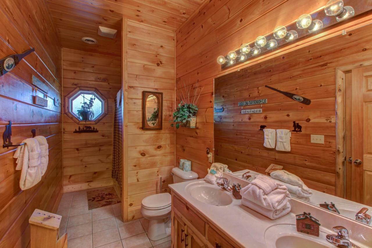 Chief Big Log Villa Hatchertown Ngoại thất bức ảnh
