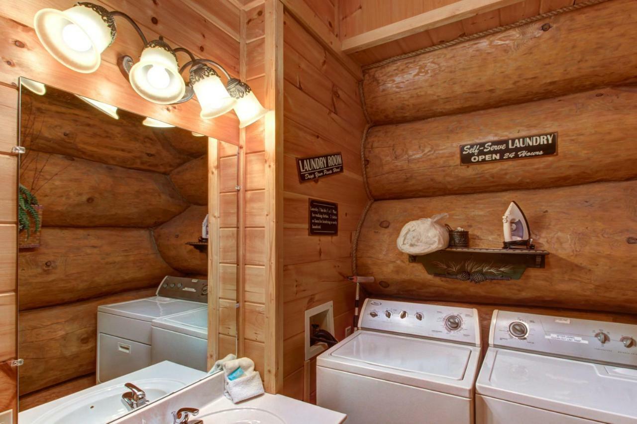 Chief Big Log Villa Hatchertown Ngoại thất bức ảnh