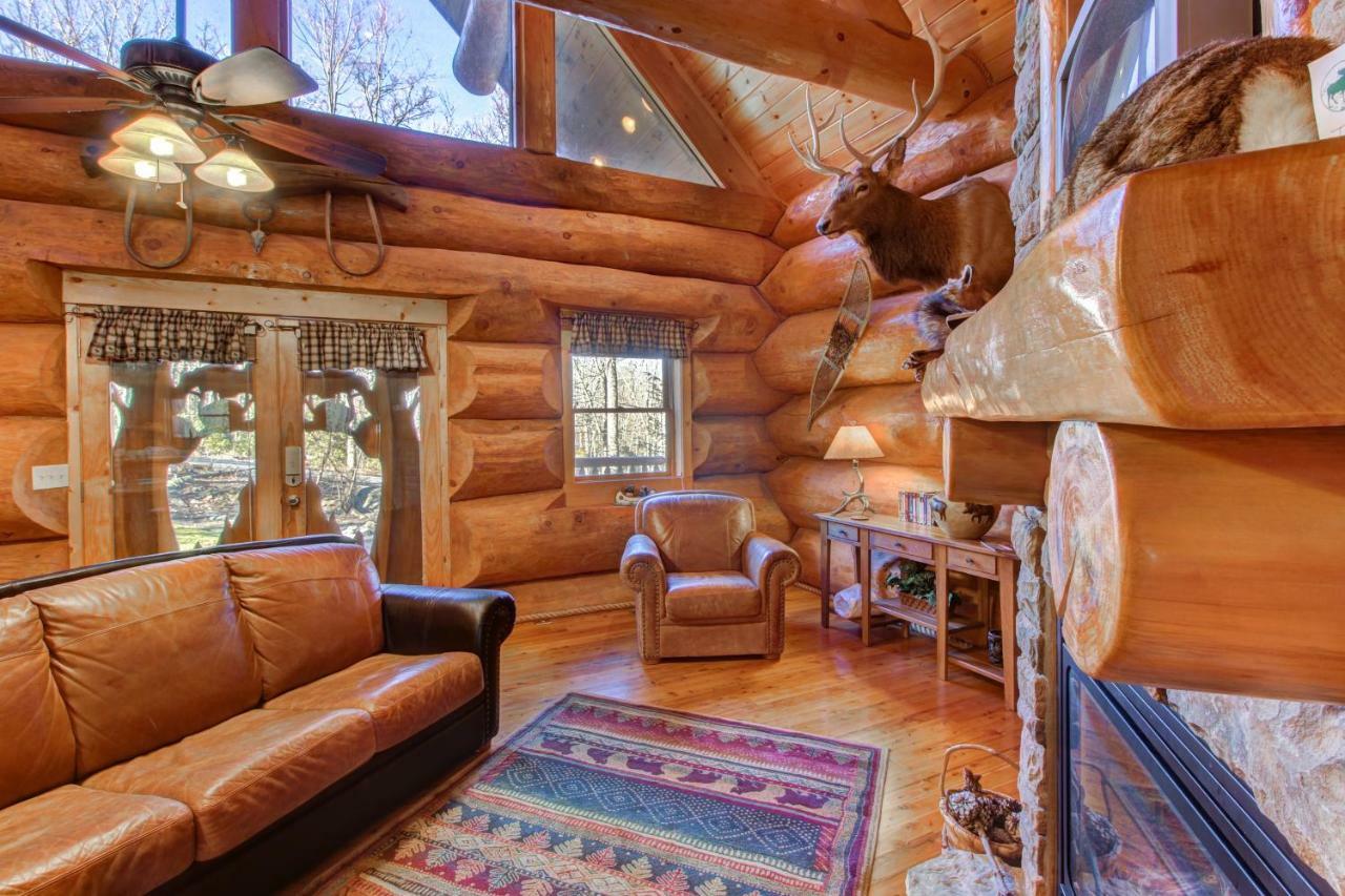 Chief Big Log Villa Hatchertown Ngoại thất bức ảnh